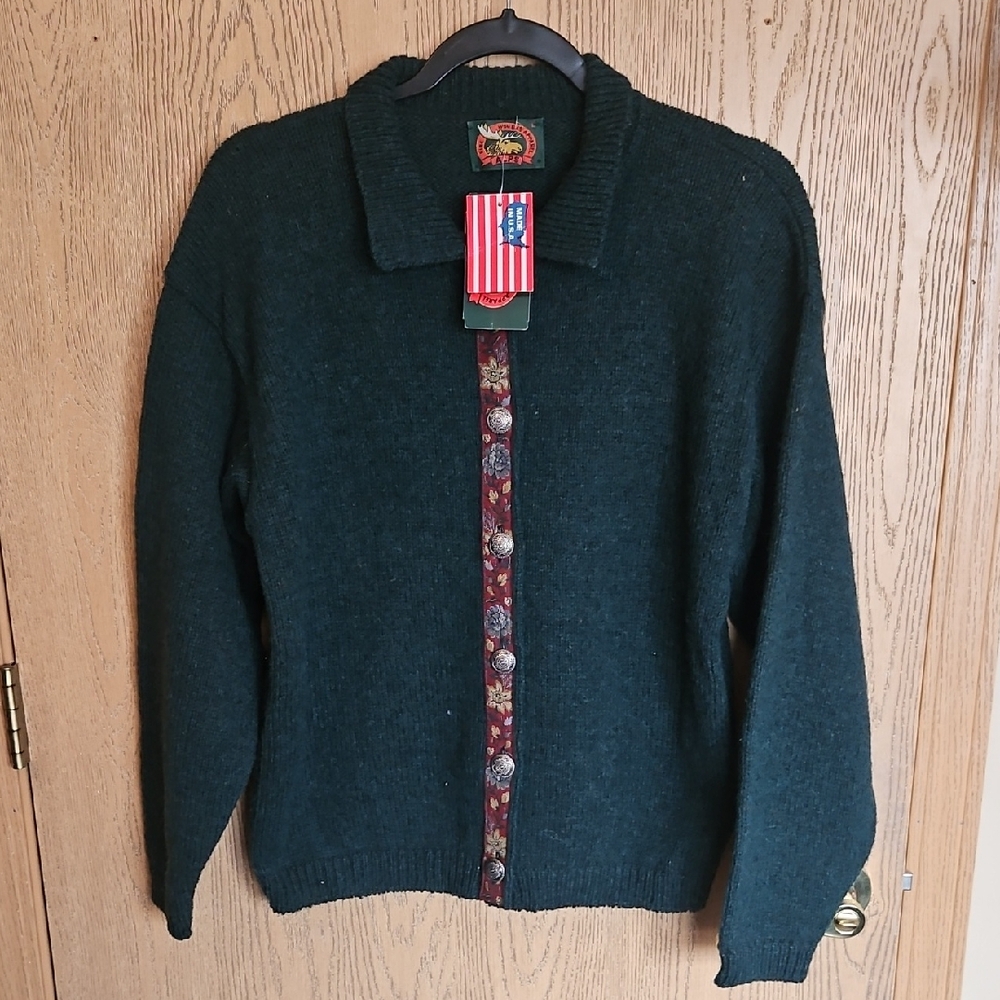 NWT Vintage Womans Dark Green Cardigan with Patterned Trim